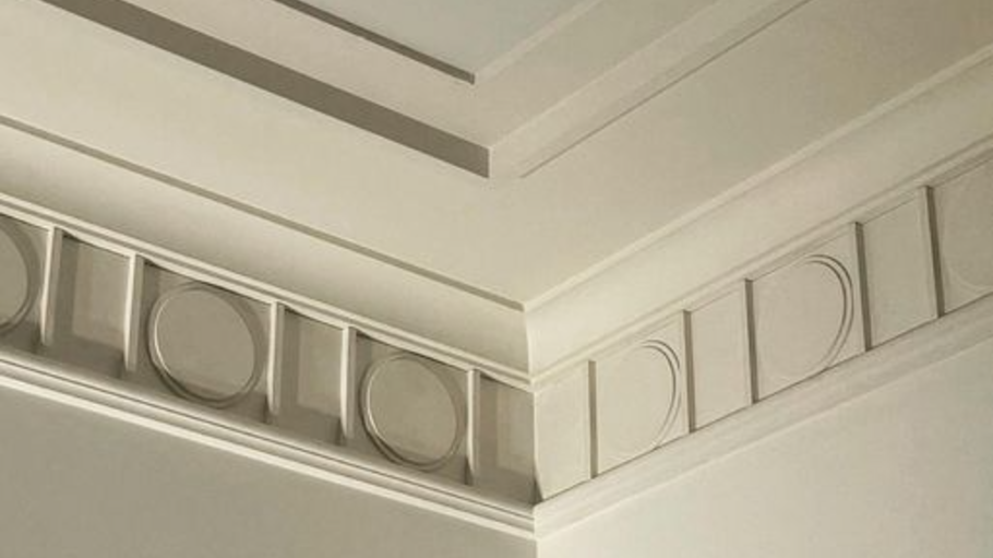 MOLDING
